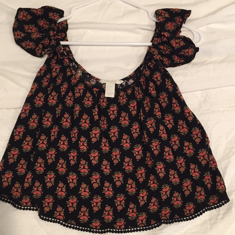 Off shoulder floral top Forever 21